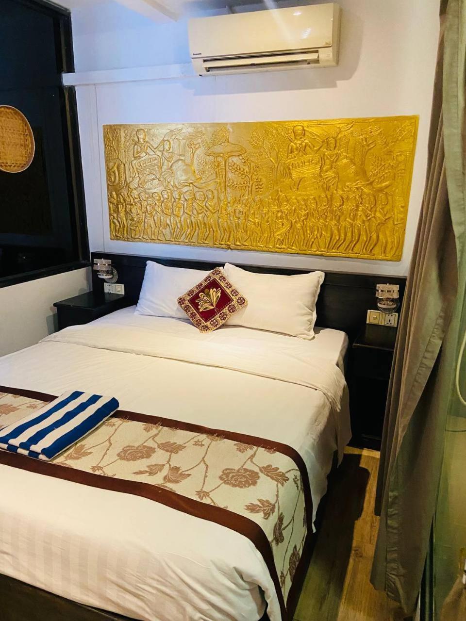 Blue Crystal Boutique Hotel Phnom Penh Eksteriør bilde