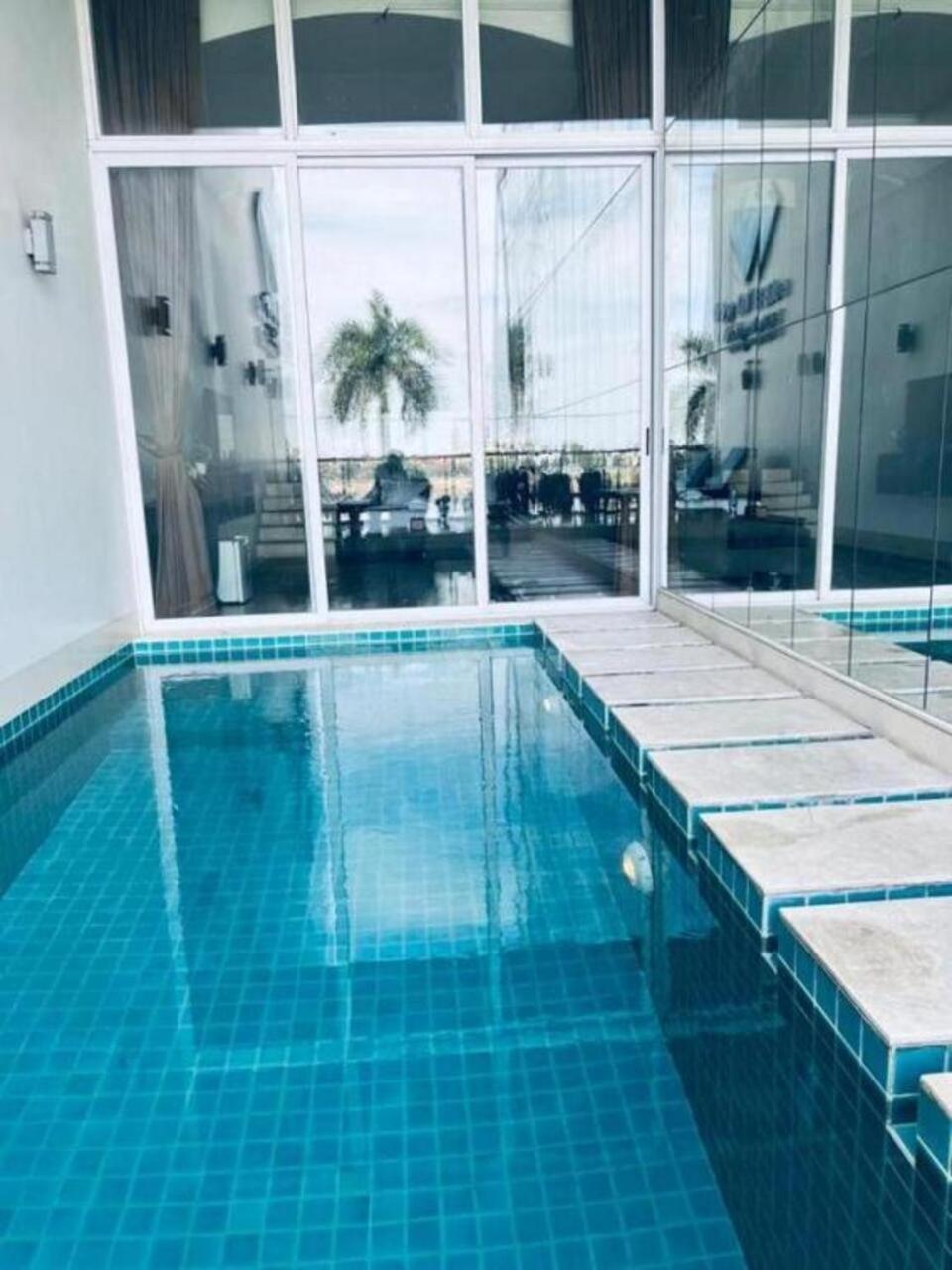 Blue Crystal Boutique Hotel Phnom Penh Eksteriør bilde